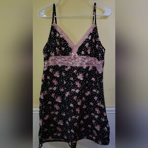 Carisma Women's nightgown